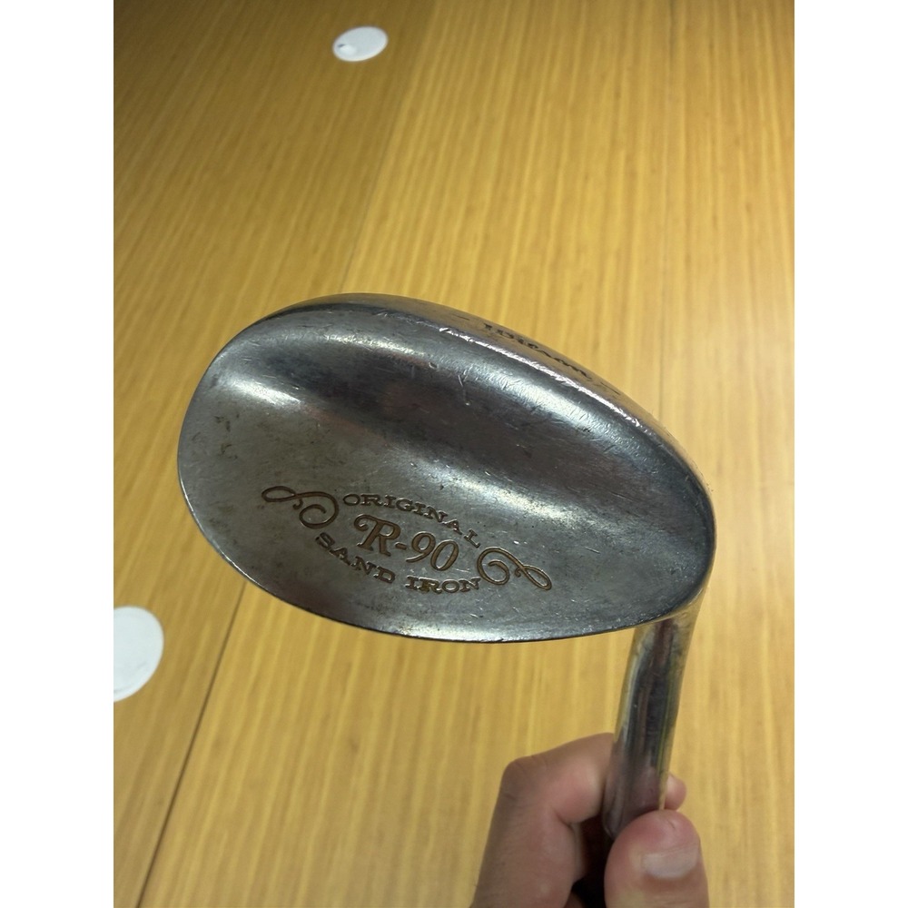 VINTAGE WILSON R90 ORIGINAL SAND WEDGE GOLF IRON BROWN SHEATH SHAFT RIGHT #2